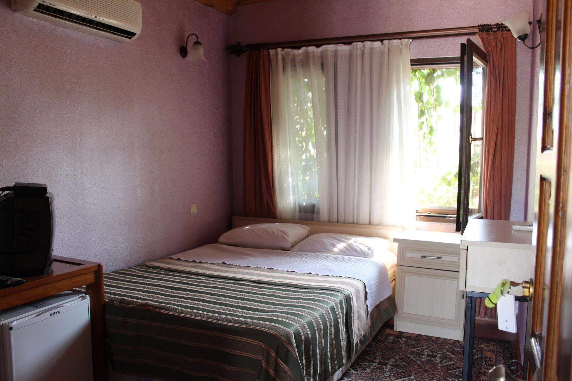 Sabah Pansiyon Antalya Exterior photo